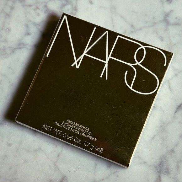 NARS Endless Nights Eyeshadow Holiday Palette | Limited Edition - Picture 2 of 3